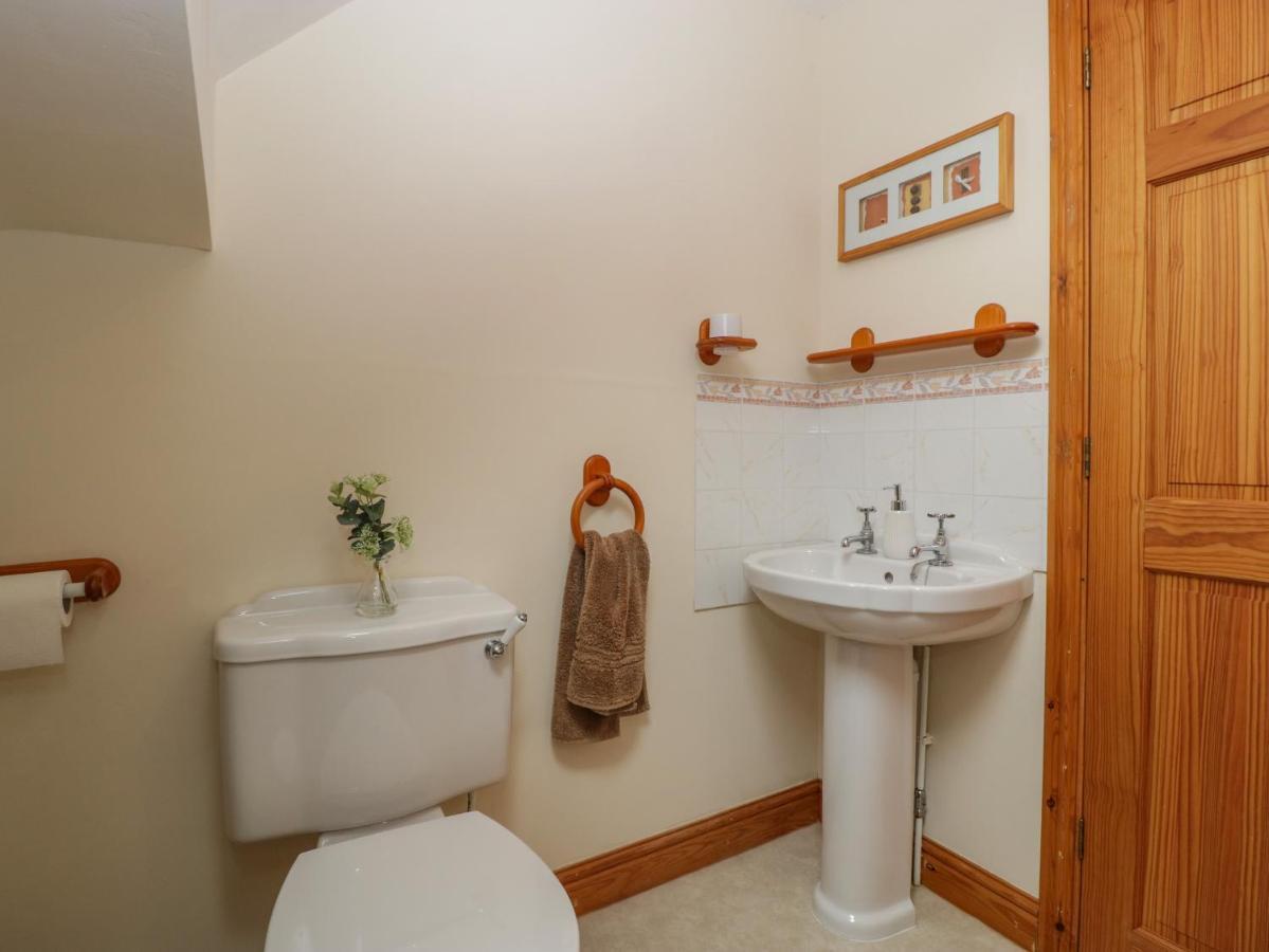 Whitlow Lodge Annex Глостер Экстерьер фото